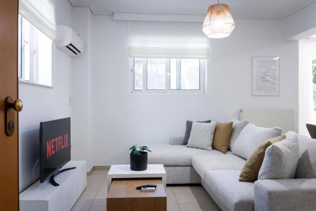 Pame Rentals - Cozy Glyfada Stay With Free Parking 雅典 外观 照片