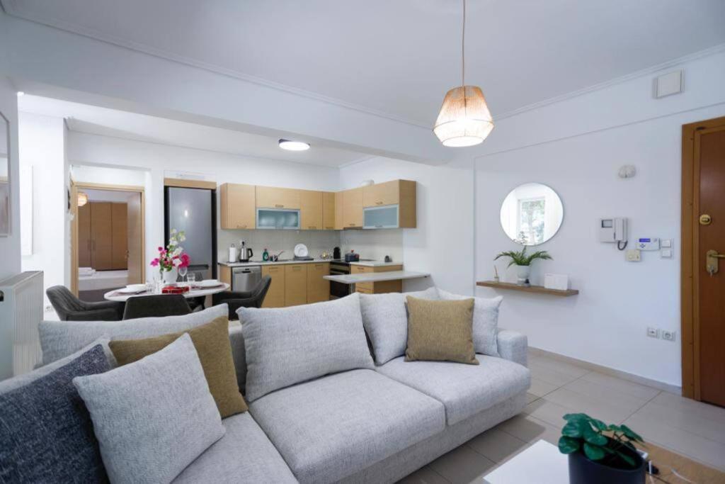 Pame Rentals - Cozy Glyfada Stay With Free Parking 雅典 外观 照片