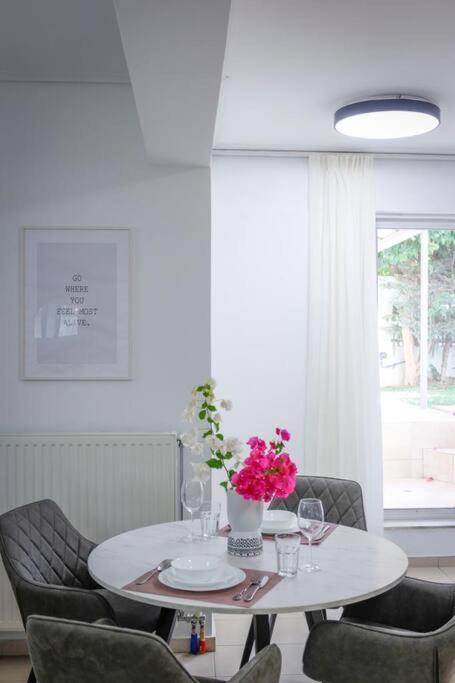 Pame Rentals - Cozy Glyfada Stay With Free Parking 雅典 外观 照片